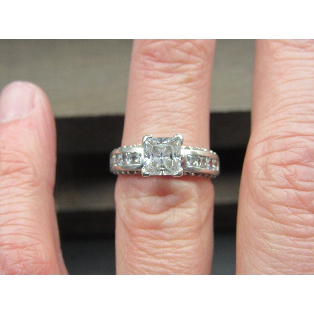 Size 6 Sterling Silver Tarnished Simple Square Cubic Zirconia Band Ring
